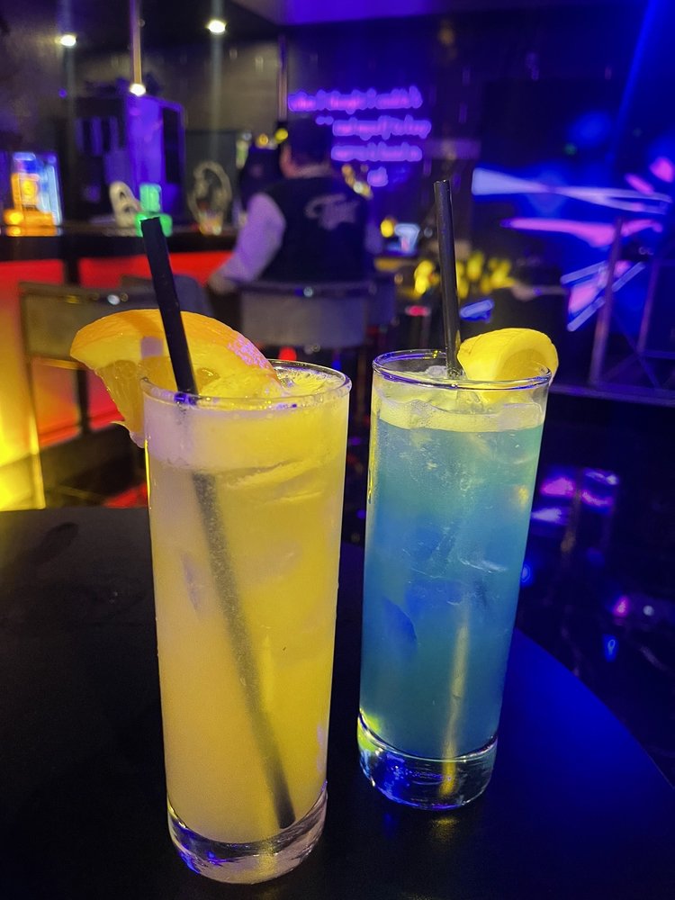 Dvine Karaoke & Restaurant About